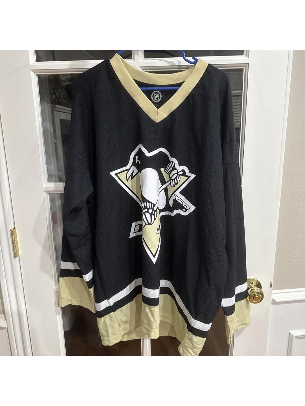NWT NHL Men's Neal Pittsburgh Penguins Large Jersey